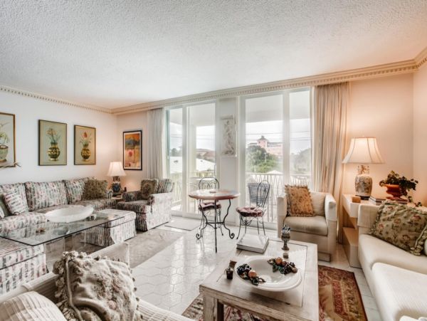 Palm Beach Condo 961019