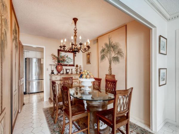 Palm Beach Condo 961019