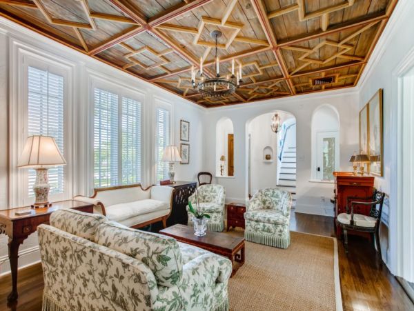 West Palm Beach Four Bedroom Vacation Home with Private Pool