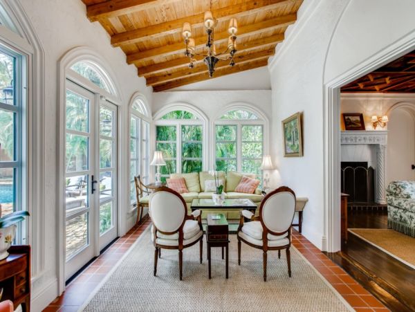 West Palm Beach Four Bedroom Vacation Home with Private Pool