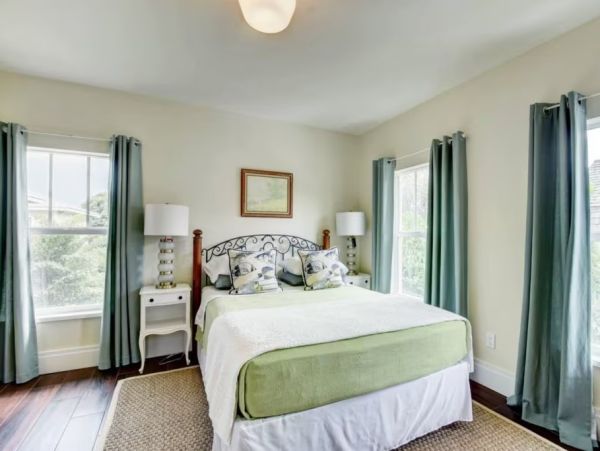 West Palm Beach Luxury Vacation Rental Home - Florida Historic District Vacation Rental