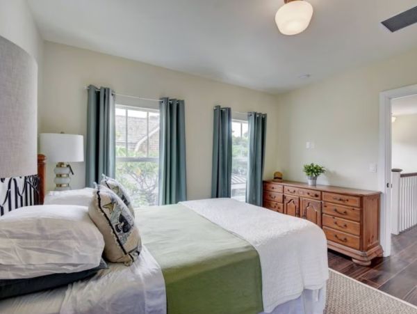 West Palm Beach Luxury Vacation Rental Home - Florida Historic District Vacation Rental