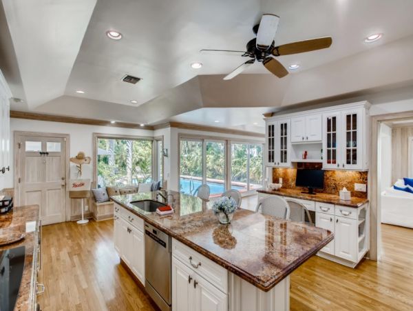 West Palm Beach luxury Main House & Separate Apartment