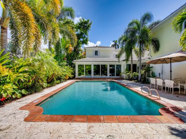 West Palm Beach luxury Main House & Separate Apartment