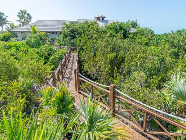 Turks and Caicos Oceanfront Villa With Private Pool