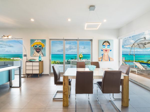 Amazing home with stunning Views