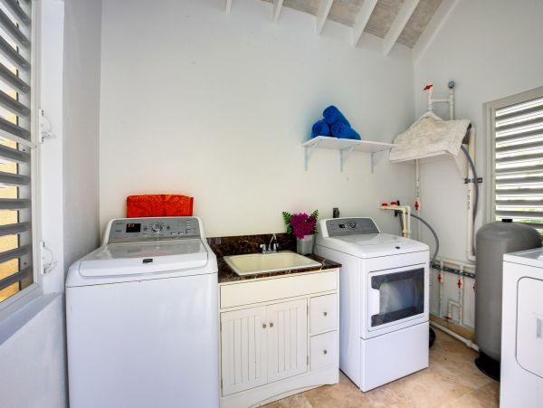 Turks And Caicos Home 961036