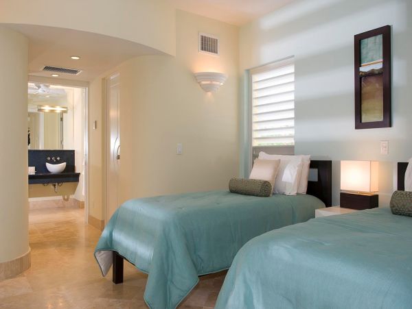 Turks And Caicos Home 961036