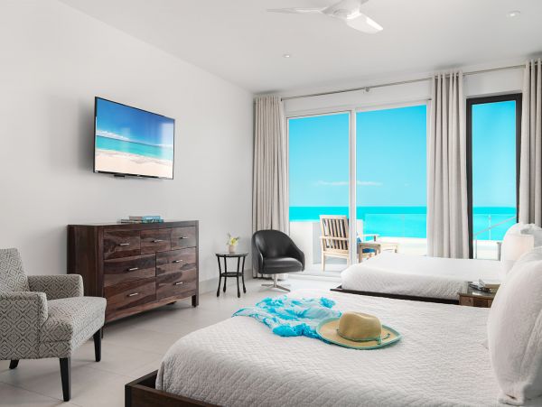TURKS & CAICOS SLEEPS 12