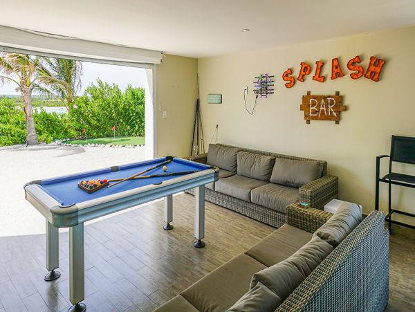 TURKS & CAICOS SLEEPS 12