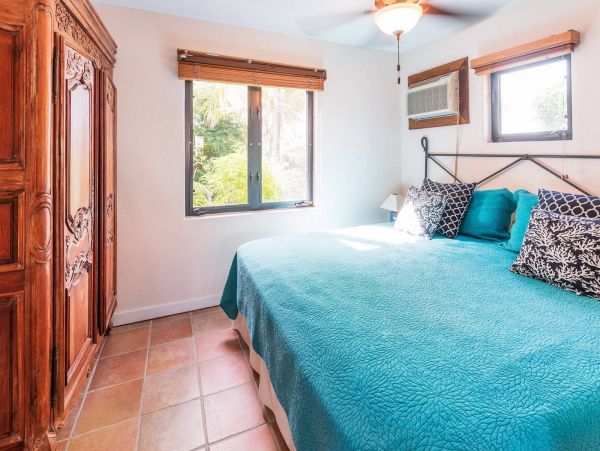 Turks And Caicos Home 961042