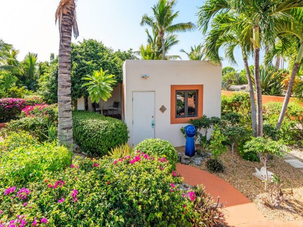 Turks And Caicos Home 961042
