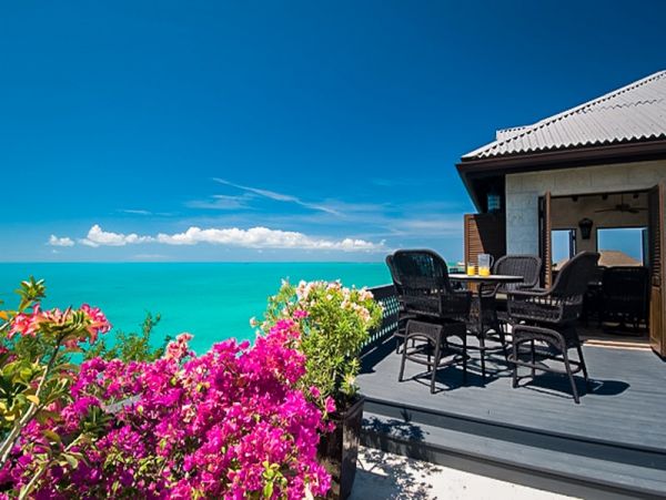 On Beach Turks and Caicos Vacation Luxury Home