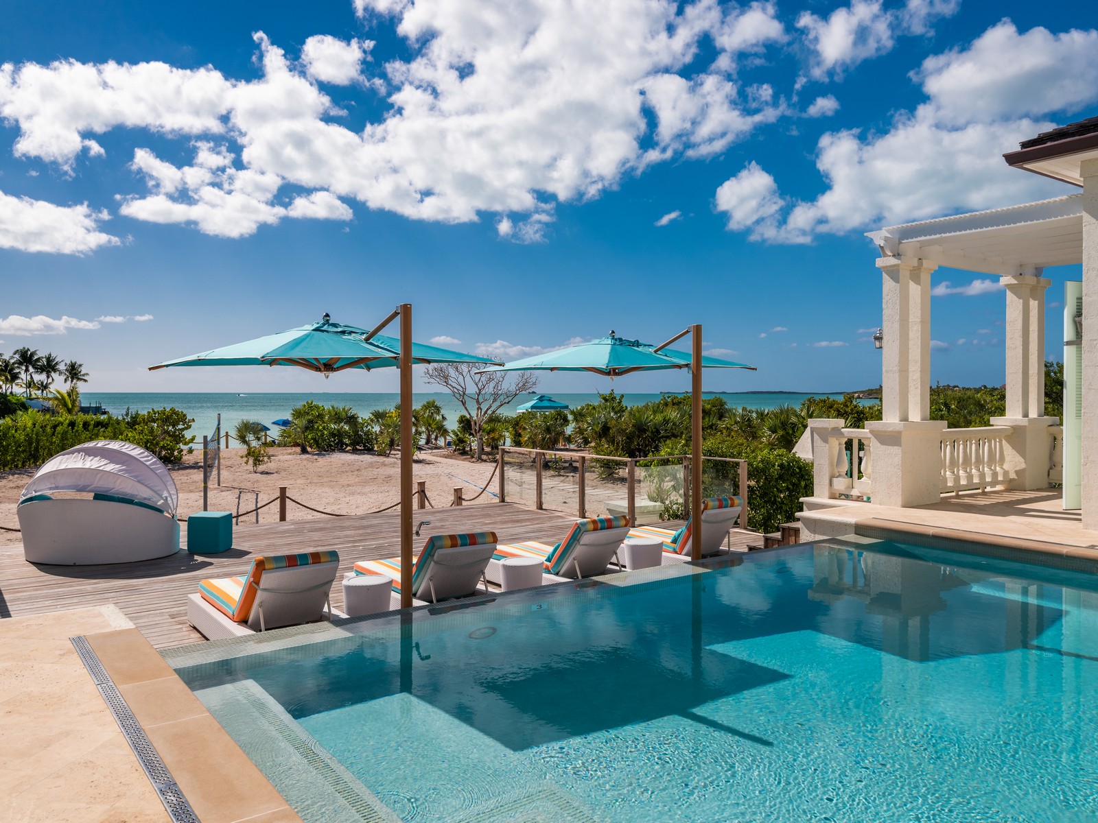 Turks And Caicos Home 961059