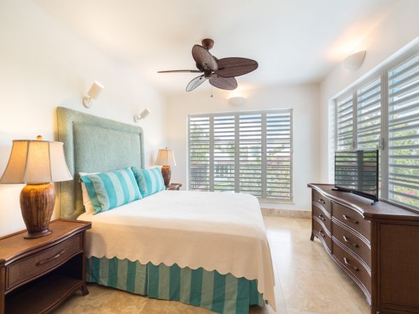 Turks And Caicos Home 961060