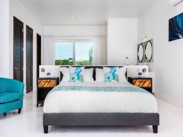 Turks And Caicos Home 961063