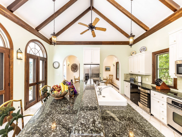 Beachfront Villa Splendid 6 Bedroom Ultra Luxury