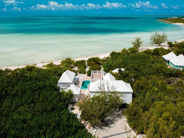 Taylor Bay Beach House with Private Pool