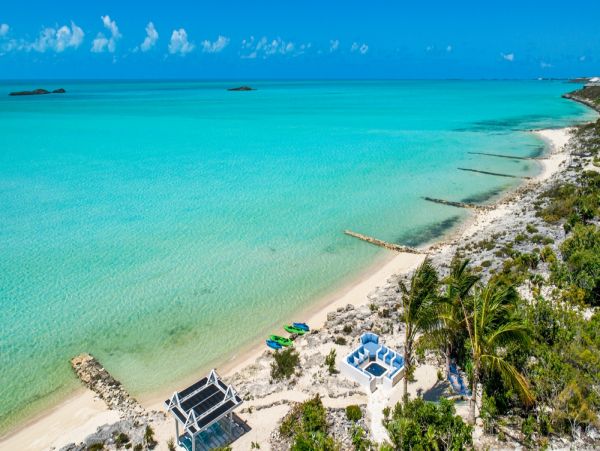 Turks And Caicos Home 961071