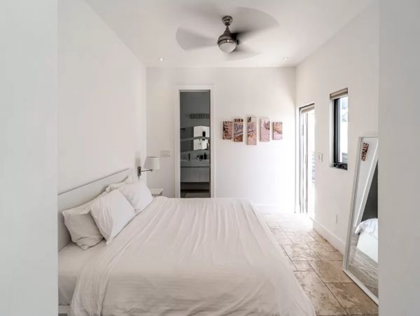 Long Bay Hills Vacation Home Two Bedroom with Pool.