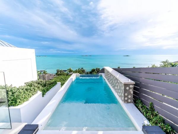 Long Bay Hills Vacation Home Two Bedroom with Pool.