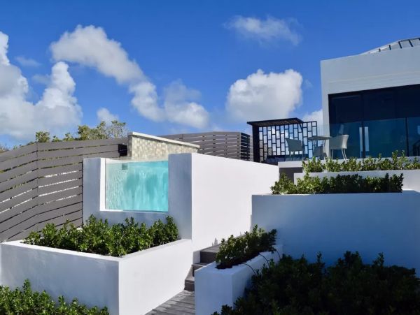 Long Bay Hills Vacation Home Two Bedroom with Pool.