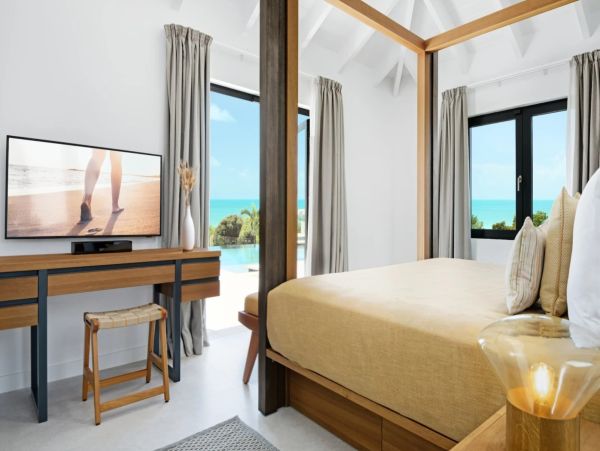 Luxury Taylor Bay Beach Villa Rental - Providenciales Vacation Home