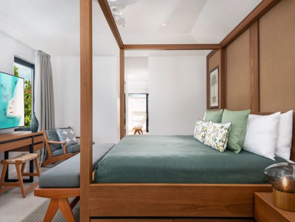 Luxury Taylor Bay Beach Villa Rental - Providenciales Vacation Home