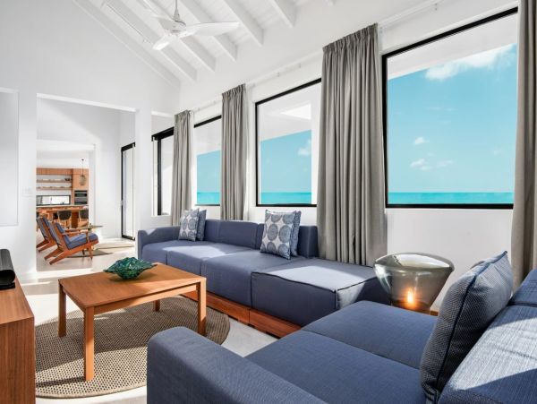Luxury Taylor Bay Beach Villa Rental - Providenciales Vacation Home