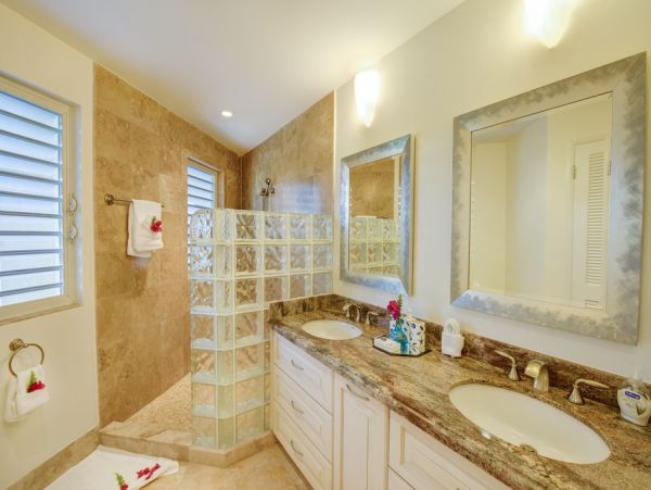 Turks And Caicos Home 961107