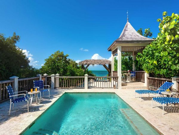 Honeymoon Cottage on Grace Bay Beach!
