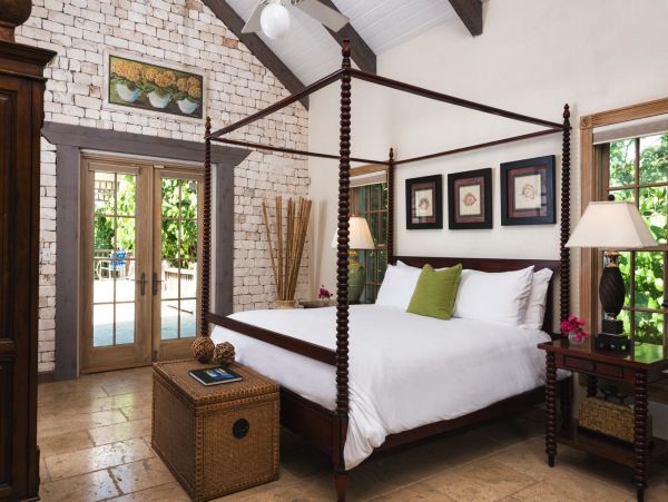 Honeymoon Cottage on Grace Bay Beach!