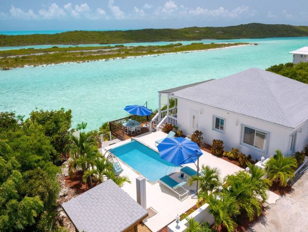 Beautiful Two Bedroom on the South of the Island!