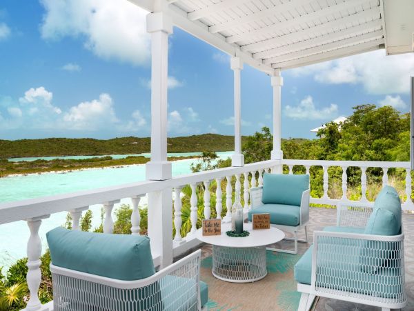 Beautiful Two Bedroom on the South of the Island!