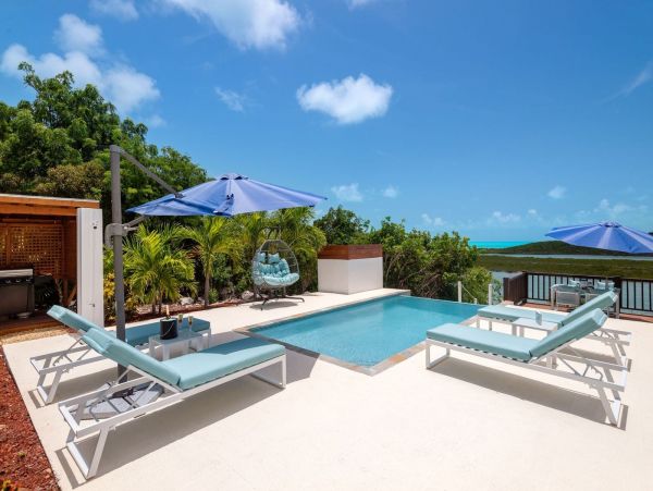 Beautiful Two Bedroom on the South of the Island!