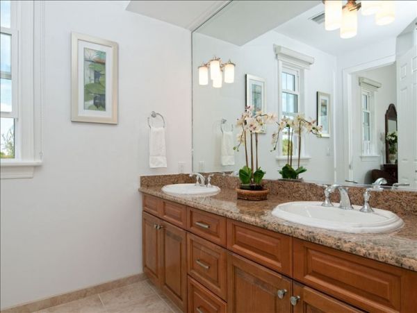 Beautiful Home in Quiet Neighbourhood North of Grace Bay