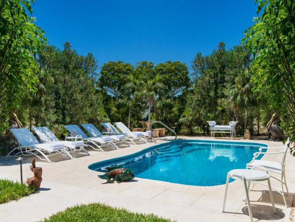 Turks And Caicos Home 961167
