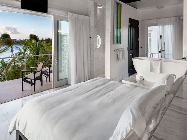 Turks And Caicos Home 961171