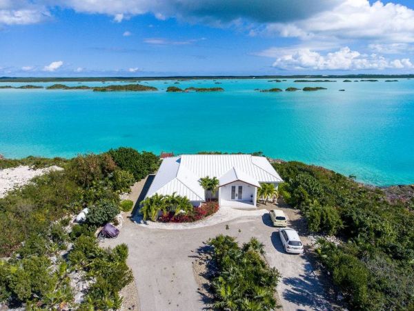 Turks & Caicos 4 Bedroom Vacation Villas Private Pool & View