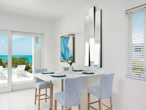 On Beach Turks and Caicos Vacation Luxury Home with Pool