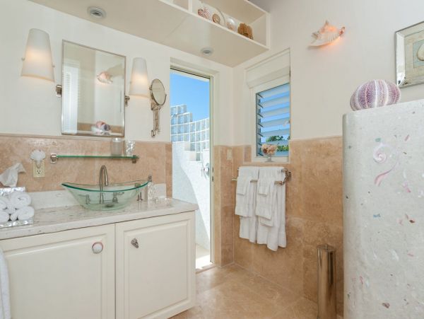 Ocean Front Turks and Caicos Vacation Home Five Bedroom