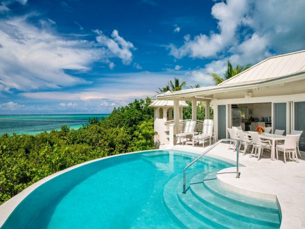 Ocean Front Turks and Caicos Vacation Home Five Bedroom