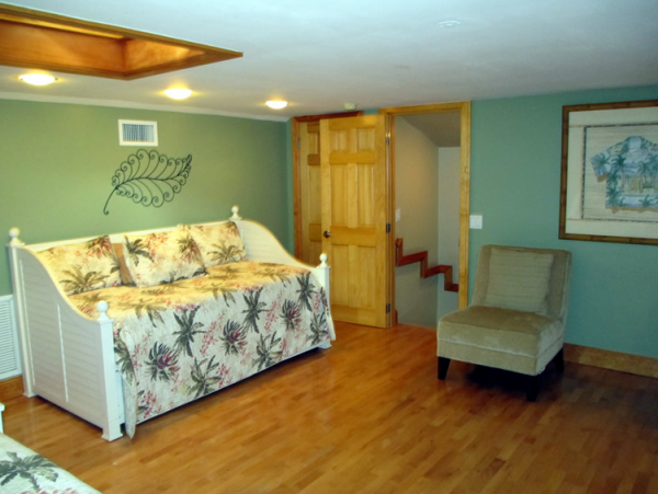 Florida Key Vacation Home Sleeps 12 Guests