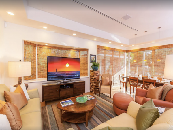 Kihei Beachfront Three-Bedroom  Posh Vacation Rental