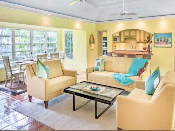 Two Bedroom Home with Private Pool Short Drive to Magens Bay