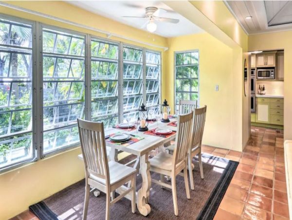 Two Bedroom Home with Private Pool Short Drive to Magens Bay