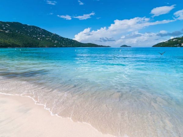 Two Bedroom Home with Private Pool Short Drive to Magens Bay