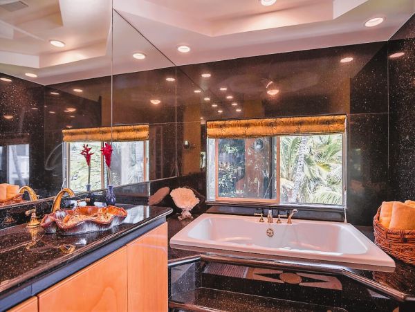Kapalua Vacation Home Four Bedroom Ocean Front