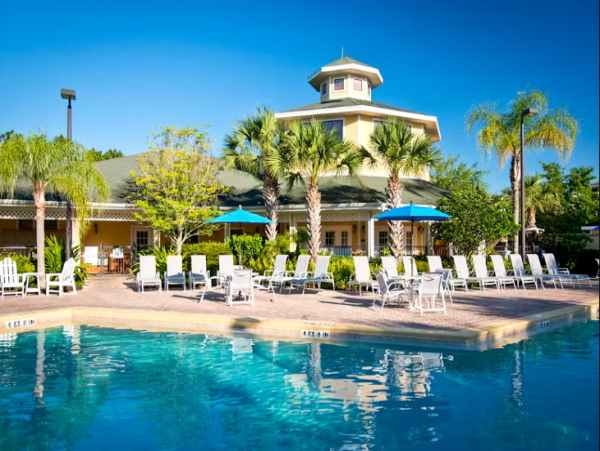 Spacious Kissimmee Condo Near Disney, Pool & Hot Tub