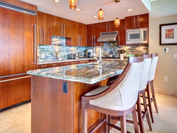 Luxury Kaanapali Vacation Condo Sleeps 8 Guests